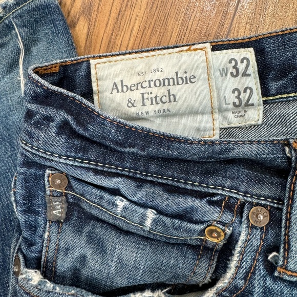 Men’s Abercrombie & Fitch Jeans - Picture 2 of 2